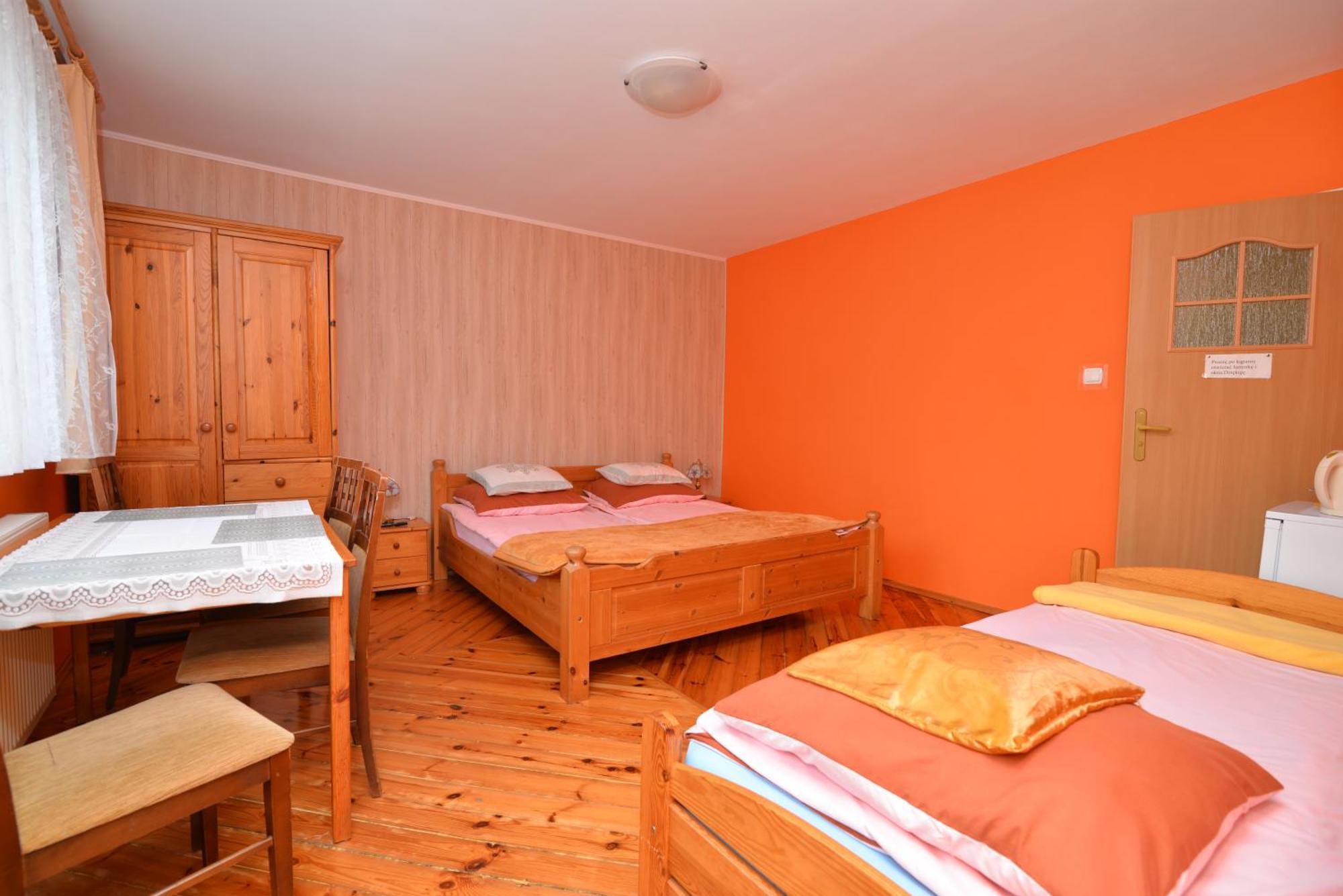 Pokoje Goscinne U Basi Mielno  Room photo